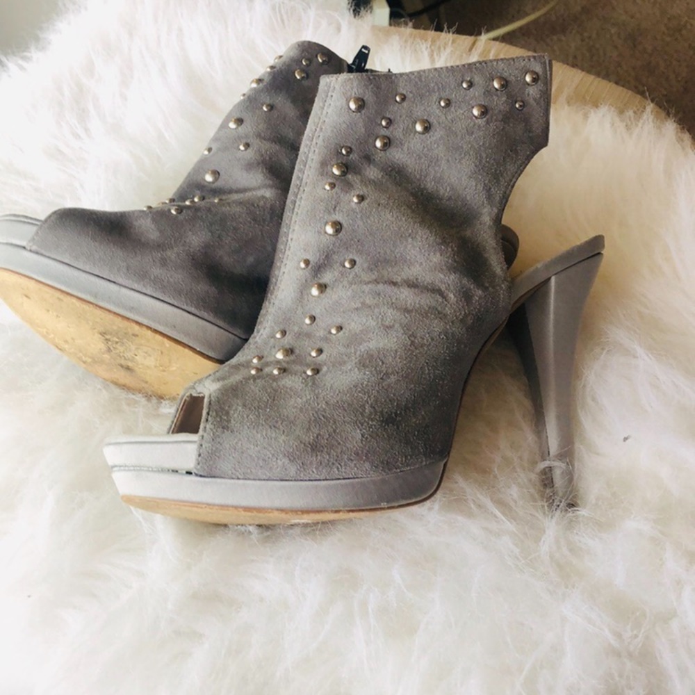 Grey suede heels open toe